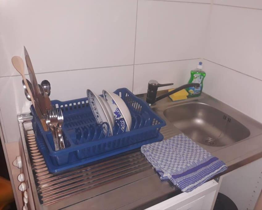 וינה Simple Apartment 10 Minutes To Downtown מראה חיצוני תמונה
